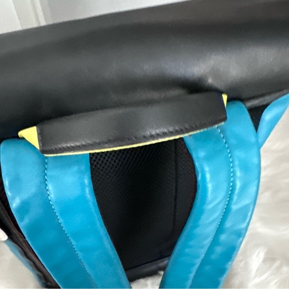 Coach CL945 Track Backpack - Picture 15 of 15